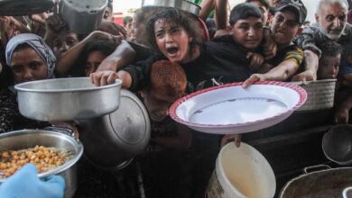 غزة على حافة الهاوية.. الجوع يفتك بالأطفال ومناشدات دولية لمجابهة "مجاعة من صنع الإنسان"