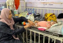 أرواح صغيرة تموت جوعًا داخل مستشفيات القطاع.. غزة تواجه المجاعة في صمت قاتل