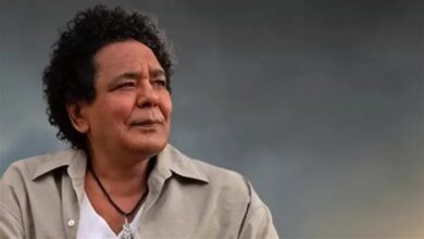 الكينج محمد منير يغادر المستشفى بعد تعافيه