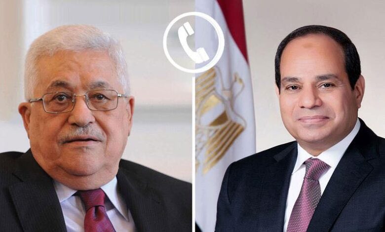 السيسي يؤكد لـ محمودعباس: موقف مصر ثابت وداعم للشعب الفلسطيني