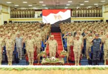 وزير الدفاع يلتقي بمقاتلي المنطقة الجنوبية العسكرية