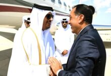 رئيس الوزراء يستقبل نظيره القطري بمطار العلمين الدولي لبحث الملفات المشتركة