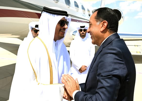 رئيس الوزراء يستقبل نظيره القطري بمطار العلمين الدولي لبحث الملفات المشتركة 1 رئيس الوزراء يستقبل نظيره القطري بمطار العلمين الدولي لبحث الملفات المشتركة