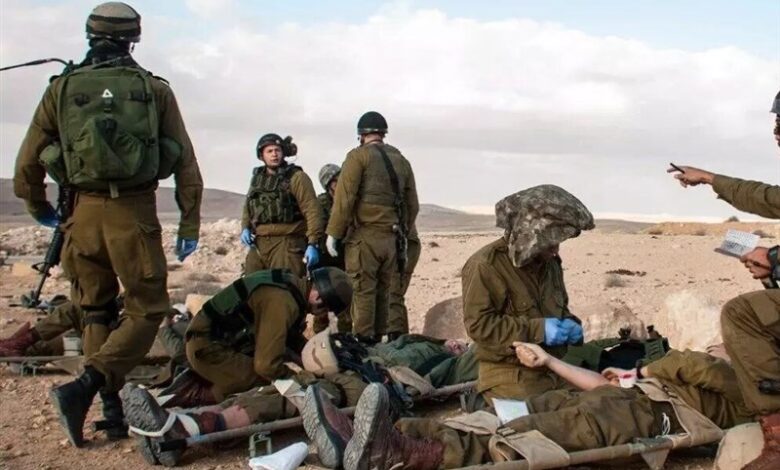 إصابة 8 جنود إسرائيليين في انقلاب مركبة عسكرية قرب غزة 1 إصابة 8 جنود إسرائيليين في انقلاب مركبة عسكرية قرب غزة
