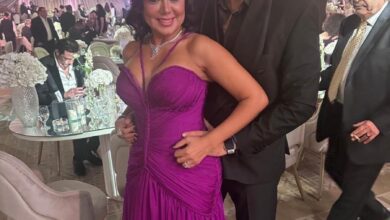 رانيا يوسف تظهر لأول مرة مع زوجها أحمد جمال في زفاف نجل بيومي فؤاد