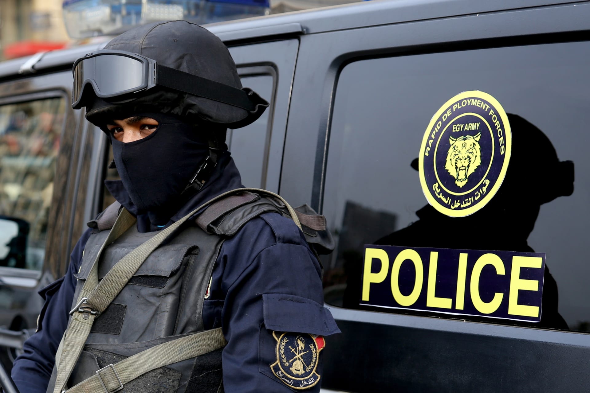 وزاره الداخليه تضبط 26 شخصاً متورطين في غسل أموال بقيمه 1.3 مليار جنيه 1 وزاره الداخليه تضبط 26 شخصاً متورطين في غسل أموال بقيمه 1.3 مليار جنيه
