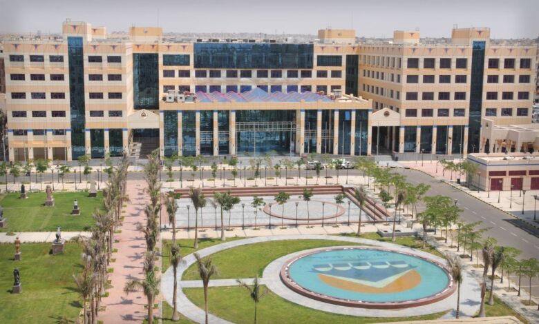 خريجو كلية الصيدلة بجامعة 6 أكتوبر يطالبون بشهادات التخرج تأخير شهرين 1 خريجو كلية الصيدلة بجامعة 6 أكتوبر يطالبون بشهادات التخرج تأخير شهرين