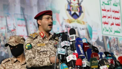 الحوثيون يعلنون استهداف إسرائيل بصاروخ باليستي فرط صوتي