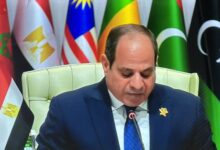 السيسي في قمة الدوحة: لن نقبل بالاعتداء على سيادة دولنا ومصر متضامنة مع قطر