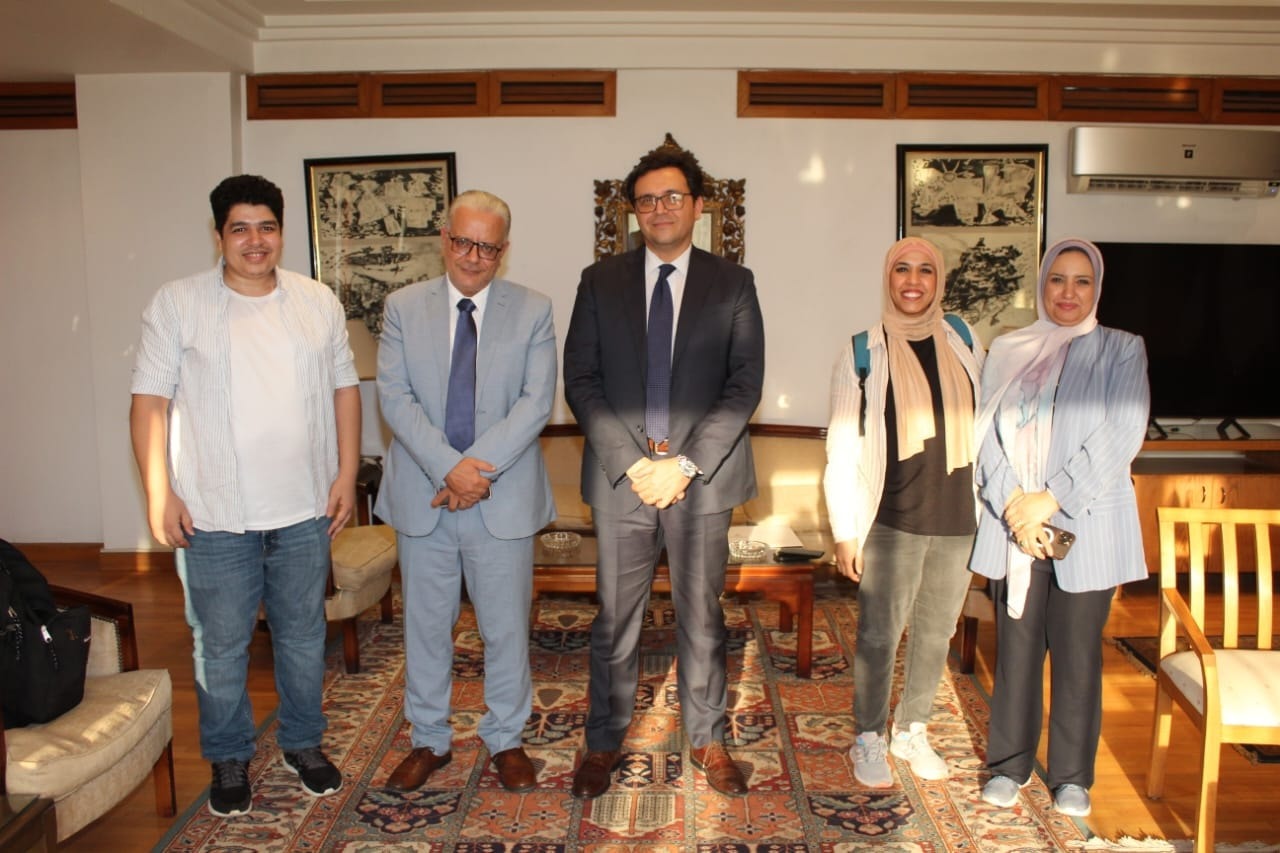 وزير الثقافه يطلق مشروع "ذهب مصر" لتجميل جدران البيوت في جميع المحافظات 1 وزير الثقافه يطلق مشروع "ذهب مصر" لتجميل جدران البيوت في جميع المحافظات