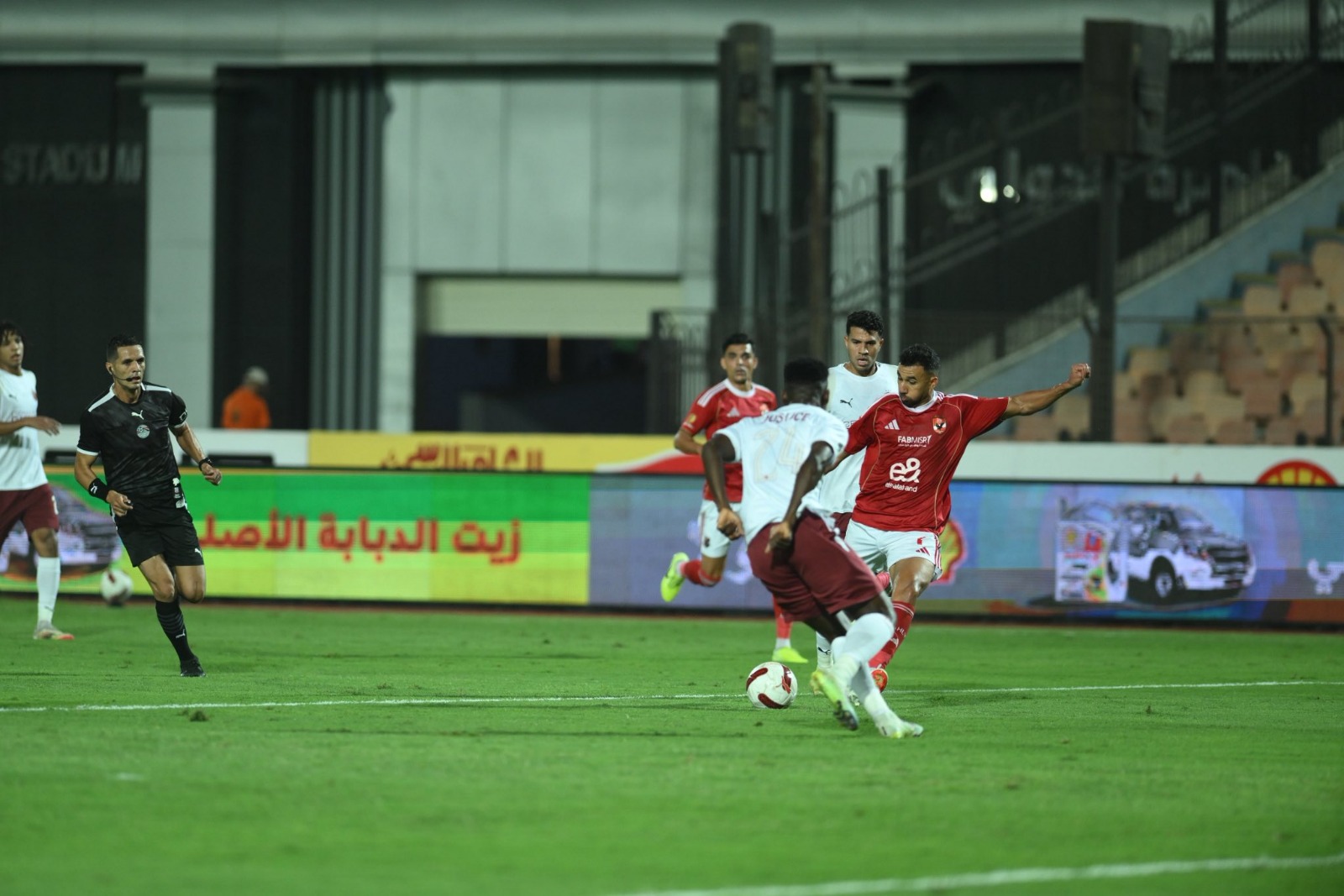 الأهلي يسعيد نغمه الإنتصارات بالفوز علي سيراميكا كيلوباترا 0/1 1 الأهلي يسعيد نغمه الإنتصارات بالفوز علي سيراميكا كيلوباترا 0/1