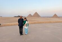 رئيس سنغافورة ينبهر بعظمه الحضاره المصريه خلال زيارته المتحف الكبير والأهرامات