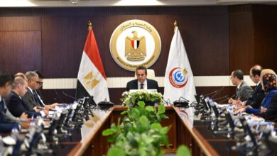 وزير الصحة يتابع مخزون الأدوية والمستلزمات الطبية بمخازن الوزارة