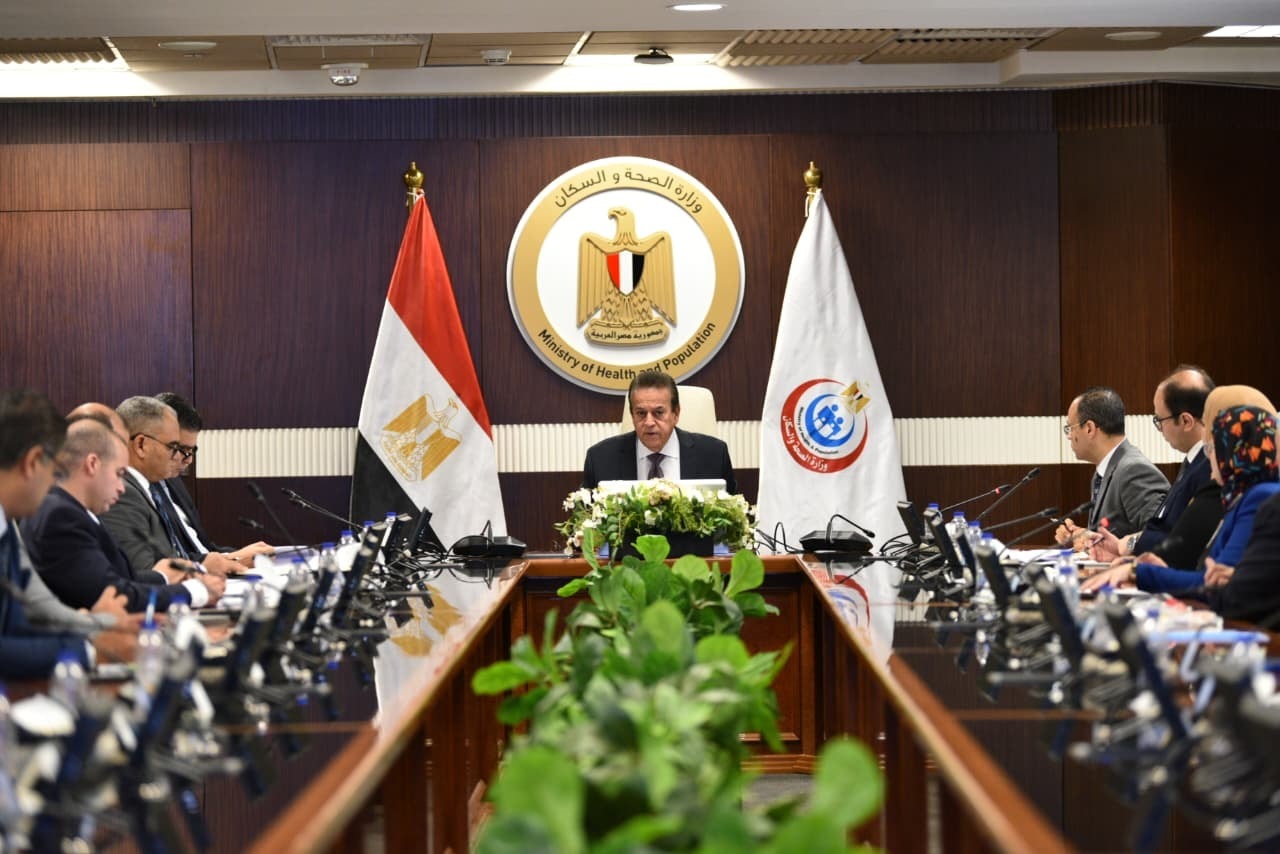 وزير الصحة يتابع مخزون الأدوية والمستلزمات الطبية بمخازن الوزارة 1 وزير الصحة يتابع مخزون الأدوية والمستلزمات الطبية بمخازن الوزارة