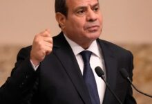 فتاه مصريه تستغيث بالرئيس السيسي لإنقاذها من الحرب في غزه