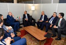 وزير الخارجية يلتقي نظيره الجزائري ويبحثان مستجدات الأوضاع في ليبيا