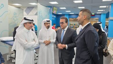 وزير الصحة يزور مؤسسات طبية رائدة في قطر لتعزيز التعاون المشترك