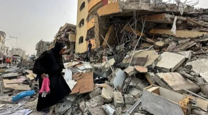 غزه تنزف.. نزوح 480 ألف فلسطيني وإستشهاد 14في غارات جديده للإحتلال اليوم