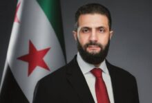 زمن العجايب ..الحاخام هنري حمرا يصلي من أجل الرئيس السوري أحمد الشرع