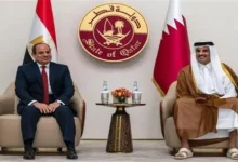 السيسي يلتقي أمير قطر على هامش القمة العربية الإسلامية في الدوحة
