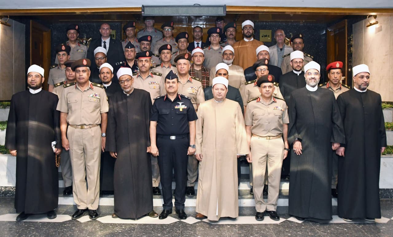 القوات المسلحة تهنئ الرئيس السيسي والأمة المصرية بذكرى المولد النبوي الشريف 1 القوات المسلحة تهنئ الرئيس السيسي والأمة المصرية بذكرى المولد النبوي الشريف