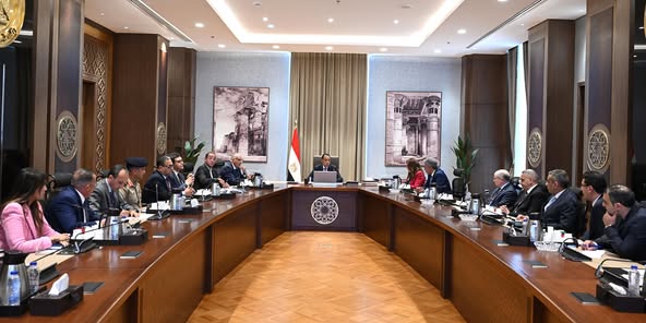 زيادة 30% في أسطول الطيران و55 مهرجانًا سنويًا.. الحكومة تضع خطة لجذب السائحين 1 زيادة 30% في أسطول الطيران و55 مهرجانًا سنويًا.. الحكومة تضع خطة لجذب السائحين