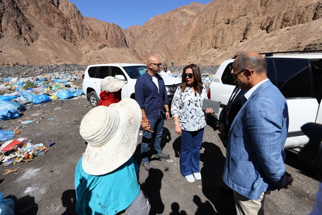 التنمية المحلية: تطوير منظومة المخلفات في دهب لتعزيز السياحة وحماية البيئة البحرية 1 التنمية المحلية: تطوير منظومة المخلفات في دهب لتعزيز السياحة وحماية البيئة البحرية