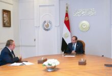 السيسي يتابع مع محافظ البنك المركزي تحسن المؤشرات الاقتصادية وتراجع التضخم