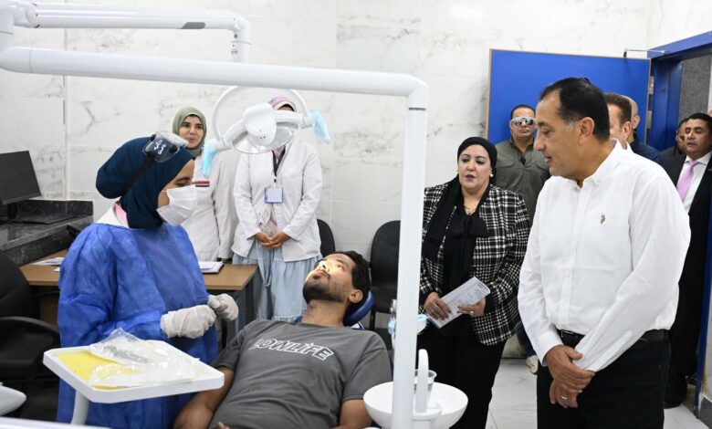 رئيس الوزراء يتفقد مركز طب الأسرة بقرية شمّا وقوافل المبادرات الطبية في المنوفية