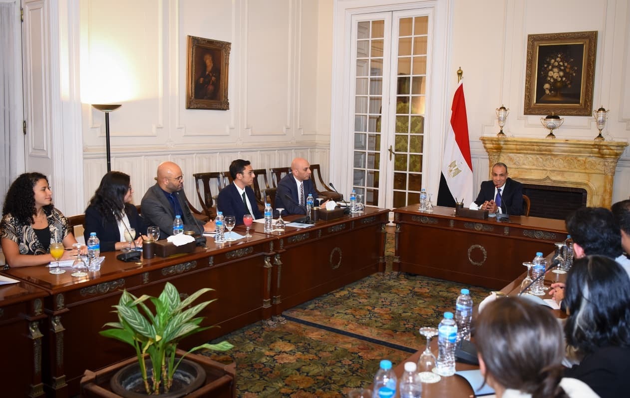وزير الخارجية يلتقي المشاركين في برنامج زمالة شفيق جبر لتعزيز الحوار المصري الأمريكي 1 وزير الخارجية يلتقي المشاركين في برنامج زمالة شفيق جبر لتعزيز الحوار المصري الأمريكي