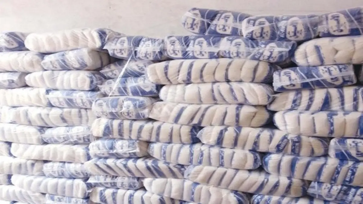 وزير التموين: استمرار طرح السكر على البطاقات بسعر 12.60 جنيه وتوافر جميع السلع المدعمة 1 وزير التموين: استمرار طرح السكر على البطاقات بسعر 12.60 جنيه وتوافر جميع السلع المدعمة
