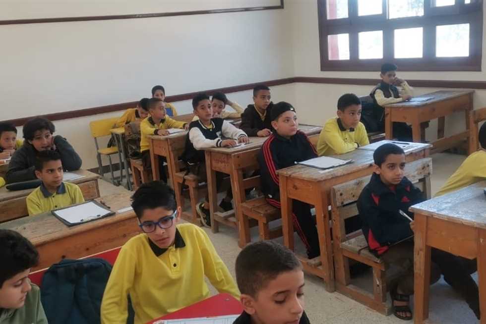 استبعاد مديرة مدرسة بالمنوفية بسبب دعاية انتخابية على كراسات الطلاب