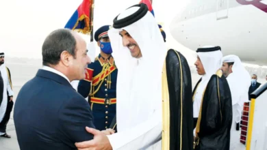 السيسي يلتقي أمير قطر على هامش القمة العربية الإسلامية في الدوحة