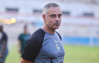 مدرب الزمالك السابق جوميز يشكو النادي للفيفا بسبب 120 ألف دولار مستحقات متأخرة