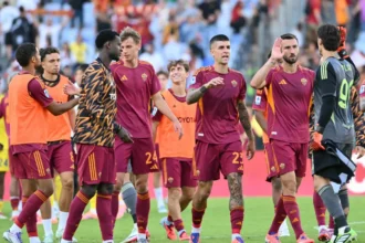 نتائج الجولة الثانية من الدوري الأوروبي.. أستون فيلا يواصل الصحوة وليل الفرنسي يسقط روما