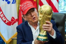ترامب يهدد بنقل مباريات كأس العالم 2026 من بوسطن بسبب سياساتها اليسارية