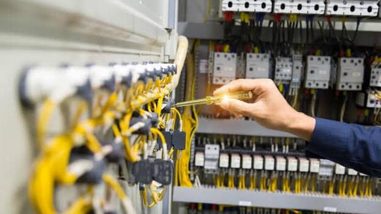 فصل الكهرباء عن المنازل المتضررة من ارتفاع منسوب النيل في المنوفية