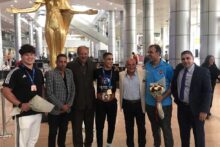 بعثة منتخب المصارعة تصل أرض الوطن بالذهب والبرونز