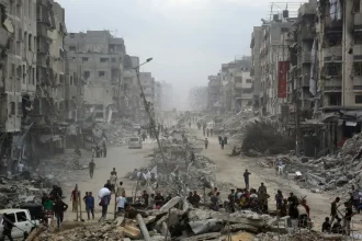 بلدية غزة تطالب بإدخال آليات ثقيلة للبحث عن 9500 مفقود تحت الأنقاض