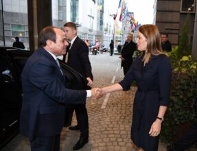 السيسي ورئيسة البرلمان الأوروبي يؤكدان أهمية دور مصر في تثبيت وقف إطلاق النار بغزة