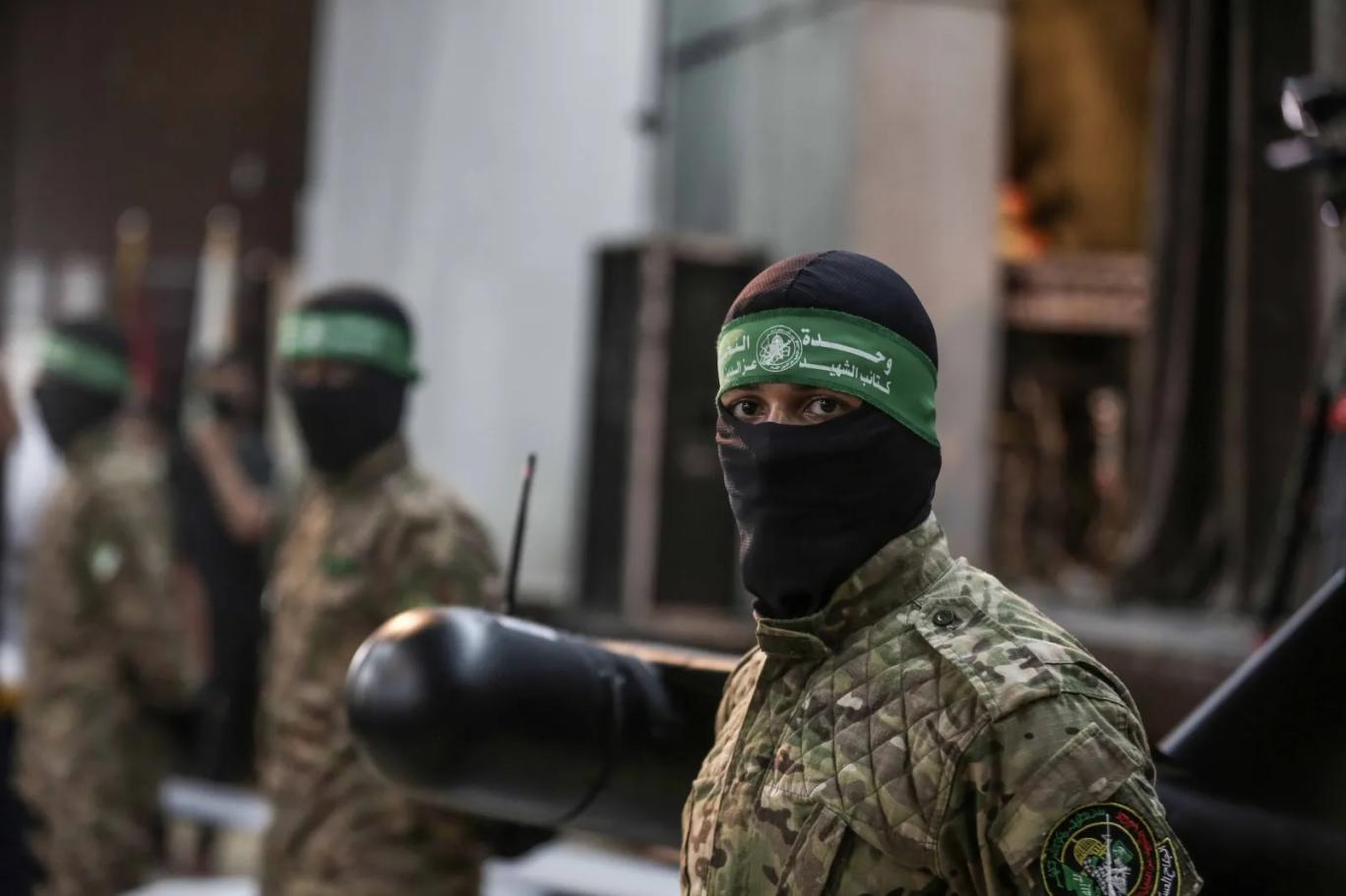 جثة الخاين.. حماس تعيد جثمان فلسطيني كان يعمل مع الجيش الإسرائيلي في كشف الأنفاق 1 جثة الخاين.. حماس تعيد جثمان فلسطيني كان يعمل مع الجيش الإسرائيلي في كشف الأنفاق