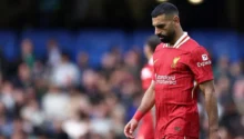 خبير اللوائح يوضح سر تجاهل محمد صلاح توقيع قميص يحمل علم فلسطين