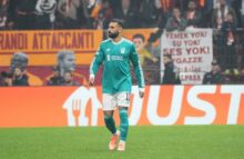 محمد صلاح يرفض التوقيع على قميص فلسطين بعد مباراة جلطة سراي
