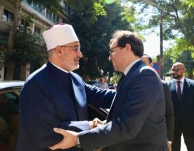 وزير الثقافة يبحث مع مفتي الجمهورية التعاون المشترك في نشر الوعي والفكر المستنير