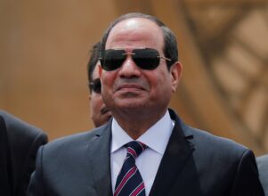 السيسي يتلقى تهنئة من الرئيس التونسي بمناسبة انتصارات أكتوبر