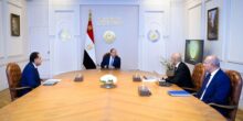 الرئيس السيسي يوجه بصرف حافز ألف جنيه للمعلمين بدءاً من نوفمبر