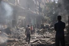 ارتفاع حصيلة ضحايا العدوان الإسرائيلي بغزة بعد قصف مركز توزيع مساعدات