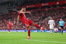 محمد صلاح ضمن أسرع 10 لاعبين في دوري أبطال أوروبا بسرعة 34.3 كم/ساعة