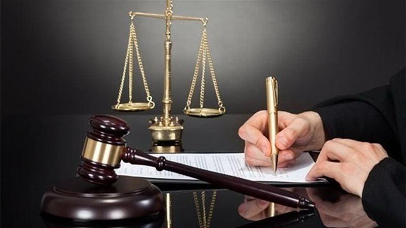 النيابة تستمع لأقوال والد الطفلين المتوفيين أمام مدخل عقار بفيصل 1 النيابة تستمع لأقوال والد الطفلين المتوفيين أمام مدخل عقار بفيصل