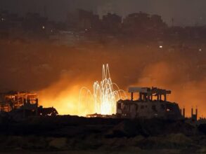 إسرائيل تشن غارات عنيفة على شمال غزة بعد توجيهات نتنياهو 4 إسرائيل تشن غارات عنيفة على شمال غزة بعد توجيهات نتنياهو